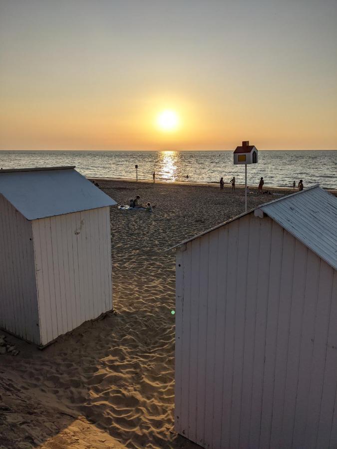 Appartement Neuf Beautiful Villers 1-4 Pers Avec Parking Prive Et A 200 M Plage Exterior foto